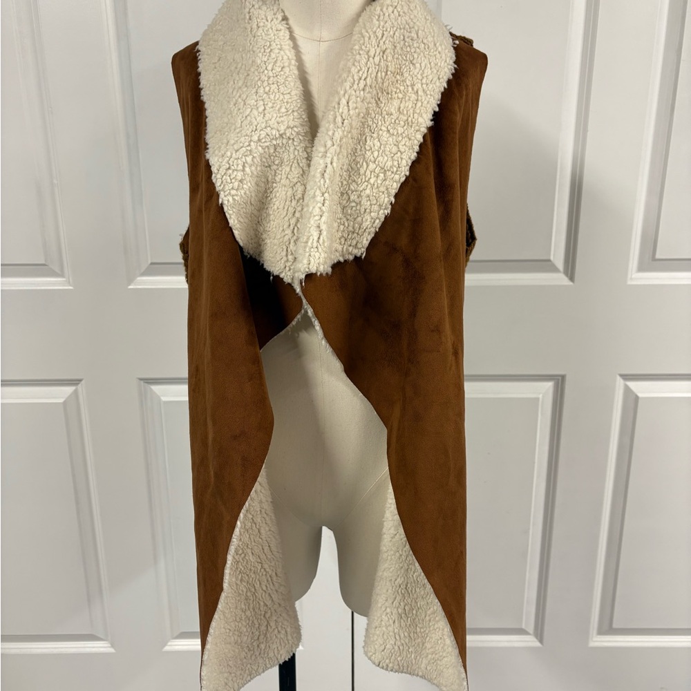 Women’s Penny Lane Almost Famous Style Vest Faux Suede Sherpa Crochet  Size XL